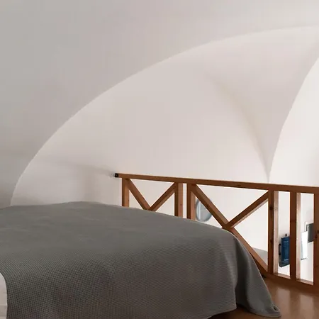 Arcadoia House *